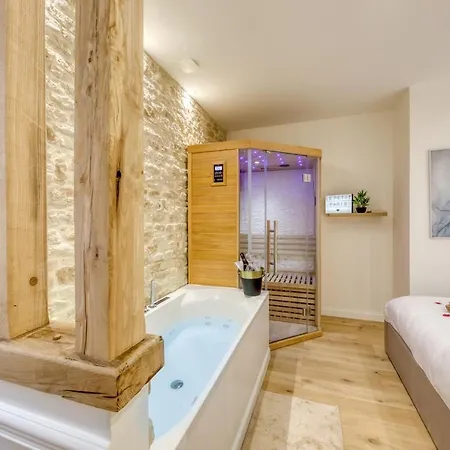 Le Petit Paris - Cocon & Spa & Sauna Chartres Exterior photo